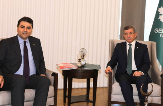 Ahmet Davutoğlu, Gültekin Uysal ile görüştü