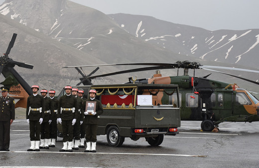 Pençe-Kilit şehidi Üsteğmen Kaan Kanlıkuyu'nun cenazesi törenle memleketine gönderildi