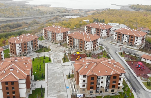 TOKİ, açık artırmayla 39 ilde 105 konut, 18 ilde 189 iş yerini satacak