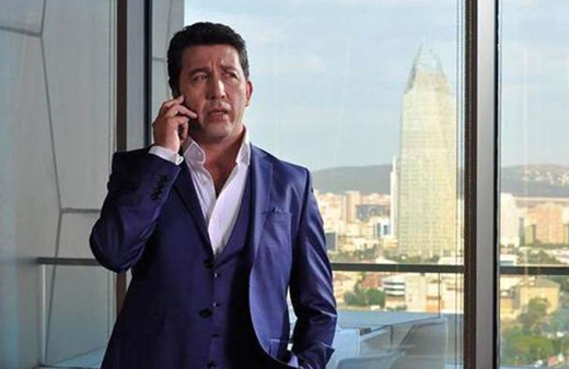 Oyuncu Emre Kınay'ın gazeteciye hakaret davasında karar