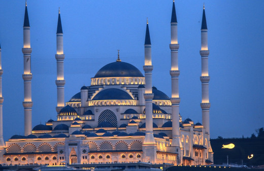 Bugün kandi mi Diyanet bugün ne var? 27 Nisan kadir gecesi bugün mü?