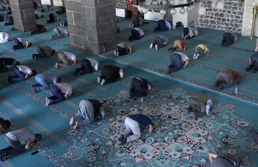 4 rekatlık tesbih namazı kılınışı Kadir gecesinde nasıl kılınır, nasıl niyet edilir?