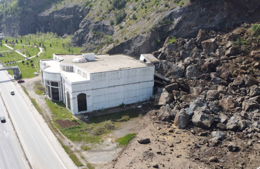 Samsun'da gece yarısı dehşeti yaşadı sanki kıyamet kopar gibiydi