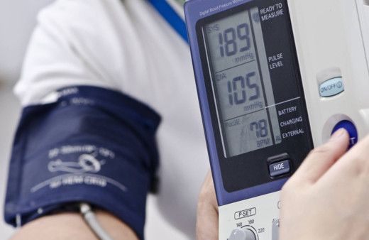 Milyonlarca tansiyon hastası ilaç içmekten kurtulabilir! Her üç yetişkinden birinde görülüyor