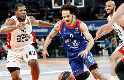 Anadolu Efes, EuroLeague'de Final Four biletini kaptı