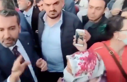 Elazığ Belediye Başkanı'ndan depremzedeye skandal sözler! Yıkılan evinde duşakabin mi vardı?