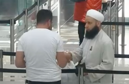 Sarık, cübbe ve sakal kurtarmadı! Hapisten kaçtı 10 yıl sahte kimlikle gezdi ama...