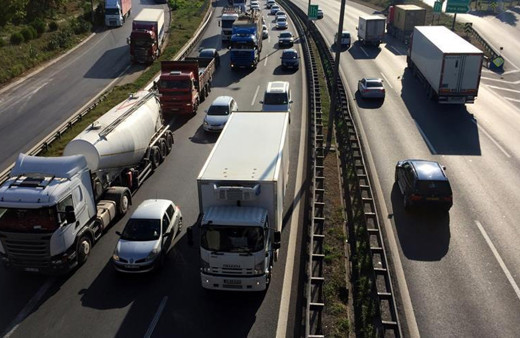 Otoyolda hız sınırı kaç oldu 2022 cezası ne kadar?