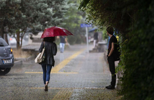 Çok fena geliyor! 7 bölge için alarm verildi! Orhan Şen bayramda yağmurun başlayacağı saati verdi!