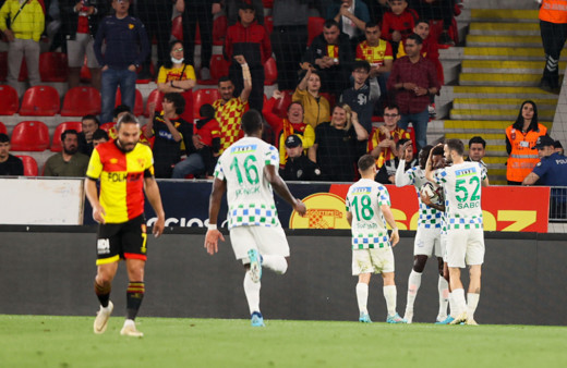 Rizespor'dan Göztepe'ye farklı tarife! Çok az da olsa ligde kalma şansını sürdürdü