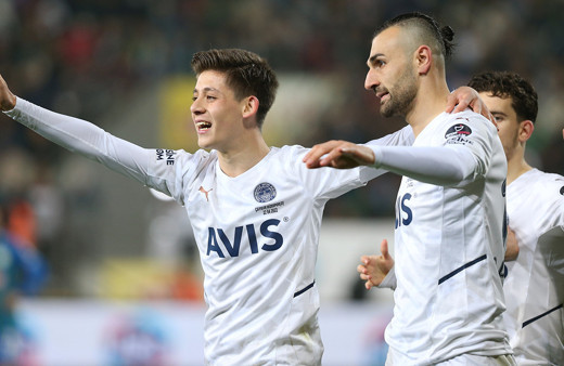 Alman devinden Arda Güler için resmi teklif! Fenerbahçe servet istedi