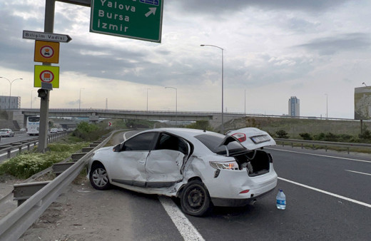Anadolu Otoyolu'nda feci kaza! Ciple otomobil çarpıştı ölü ve yaralılar var