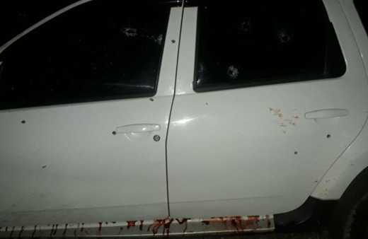 Diyarbakır’da otomobil yaylım ateşine tutuldu: 3 ölü, 2 ağır yaralı