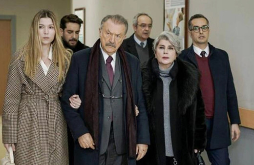 Camdaki Kız oyuncusu ölümden döndü! Korkutan olay ortaya çıktı: Devrim Yakut'un hastalığı...