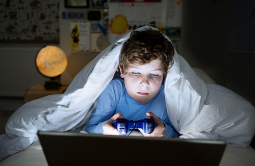 18 yaş altındakilere yasaklandı! Yeni karar duyuruldu: Artık canlı yayınları..