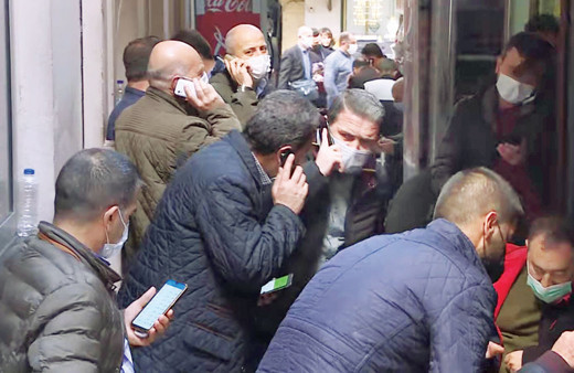 Kapalıçarşı'daki 'ayaklı borsa'ya Maliye baskını!