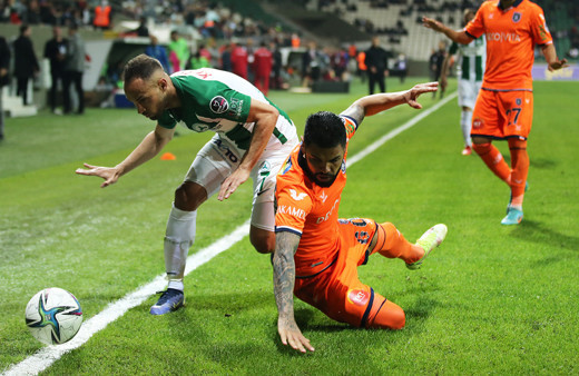 Başakşehir konuk olduğu Giresunspor'a takıldı