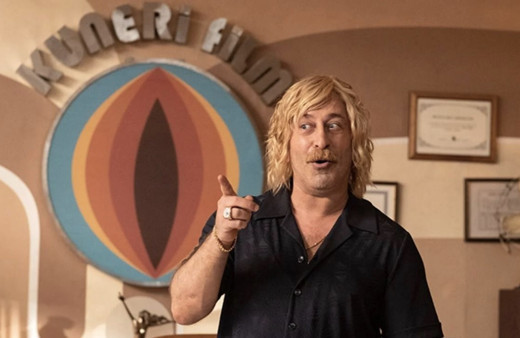 "Sevişirken konsantre olamıyorum" diyen takipçisine Cem Yılmaz'dan koparan cevap