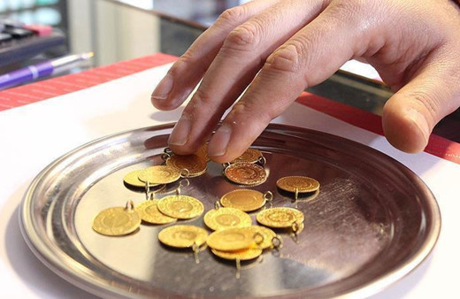 16 Mayıs altın güne düşüşle başladı! Gram altın 900'ün liranın üzerinde analistler ne diyor?