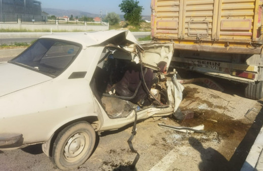 Denizli'de feci kaza! Bir aile yok oldu