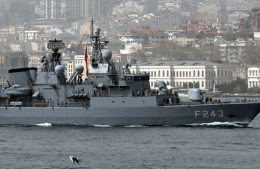 TCG Bartın korveti ve deniz karakol uçağı yeni sondaj gemisine refakat etti