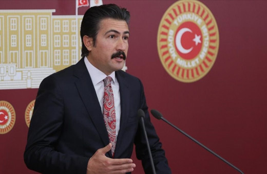 AK Parti Grup Başkanvekili Cahit Özkan görevden alındı