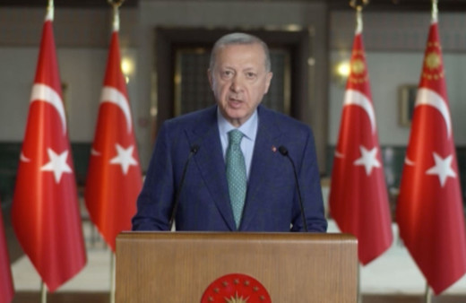 '4 savaş gemisi ihraç ettik' diyen Cumhurbaşkanı Erdoğan, Pakistan MİLGEM Projesi'nin 3. gemisini denize indirdi