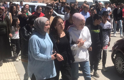 Ankara"da mera kavgasında baba-oğul öldürüldü