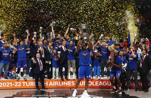 Anadolu Efes Euroleague’de şampiyon oldu