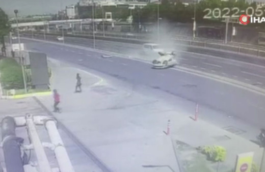 Bahçelievler E-5 karayolunda kaza kamerada: Takla attı metrelerce böyle sürüklendi