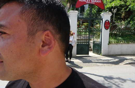 Kavgada kopan kulak parçasını martı kaptı