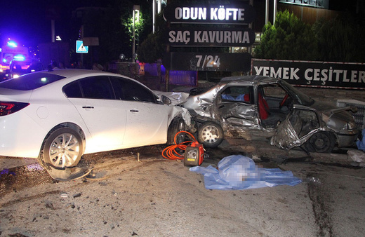 Manisa'da ehliyetsiz ve alkollü sürücü faciası! 4 kişi feci şekilde can verdi