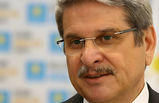 İYİ Partili Aytun Çıray'dan ittifak ortağı CHP'li belediyeye tepki: İzmir kokuyor