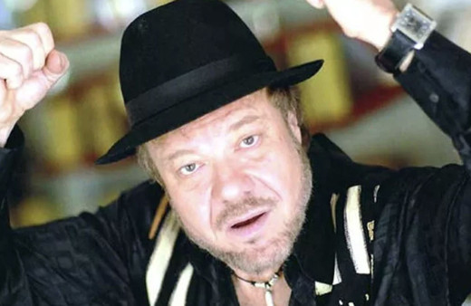 Ünlü sanatçı Atilla Atasoy'dan kötü haber! 'Ciddi sağlık sorunları yaşıyor'