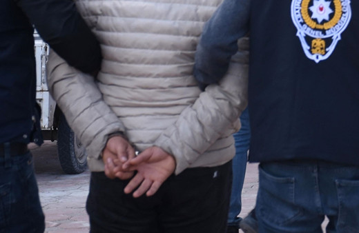 İçişleri Bakanı Soylu: Gri kategorideki örgüt mensubu teslim oldu