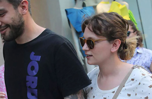 Bu kez yakalandılar! Farah Zeynep Abdullah sevgilisiyle ilk kez el ele!