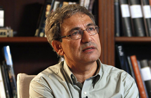İçerisinde Orhan Pamuk'un 20 bin kitabı bulunan Pamuk apartmanı yıkılıyor!