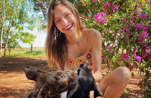 Brezilyalı oyuncu Jessica May muradına erdi Türk vatandaşı oldum dedi pozunu paylaştı