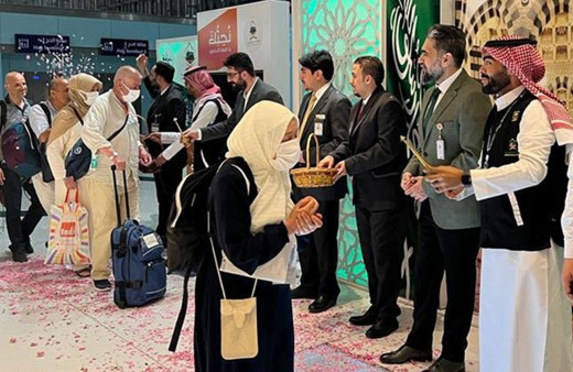 Koronadan sonra ilk Türk hac kafilesi Medine'ye ulaştı