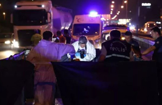 Bağcılar'da korkunç kaza: Otomobilin çarptığı yaya hayatını kaybetti