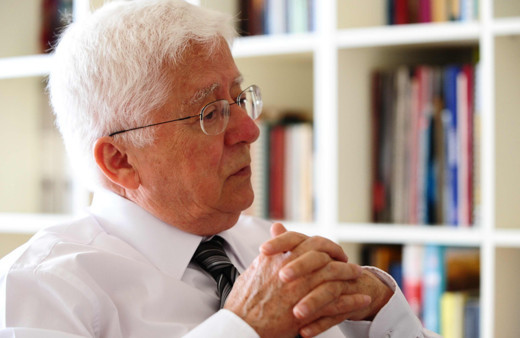 Eski CHP Genel Sekreteri Tarhan Erdem hayatını kaybetti