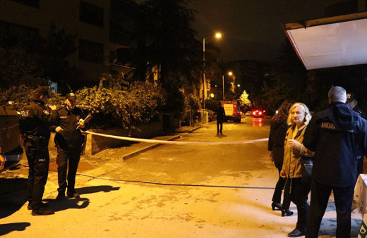 Ankara'da sağanak yağış sonrası faciadan dönüldü! Heyelan nedenile 4 apartman boşaltıldı