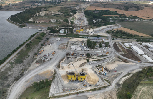 Kanal İstanbul Projesi'nin ilk köprüsü yükseliyor