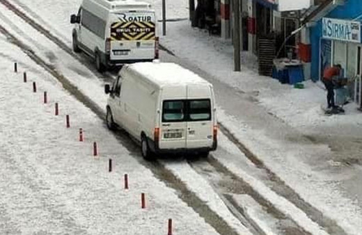 Çumra'ya ceviz büyüklüğünde dolu yağdı 10 dakika sürdü hayat felç oldu