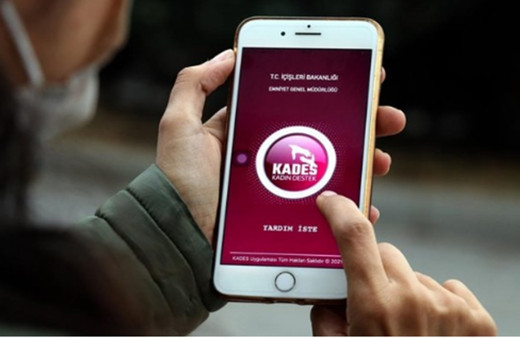 Ünlü oyuncu'dan kadınlara sesleniş "Tüm kadınların cep telefonunda KADES uygulaması olmalı"