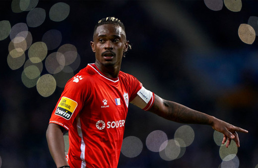 Fenerbahçe aradığı 10 numarayı buldu temsilcisi İstanbul'a geldi