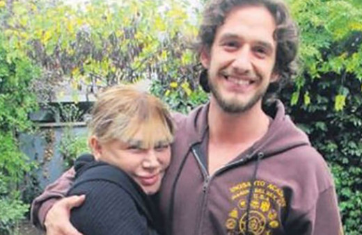 Minik Serçe'nin oğlu açıkladı! 'Sezen Aksu sahnelere dönecek mi?'