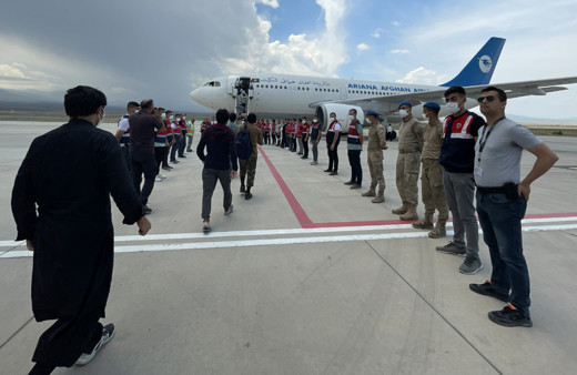 Türkiye'de sınır dışı edilen mülteci sayısı açıklandı sayı yüzde 89 arttı