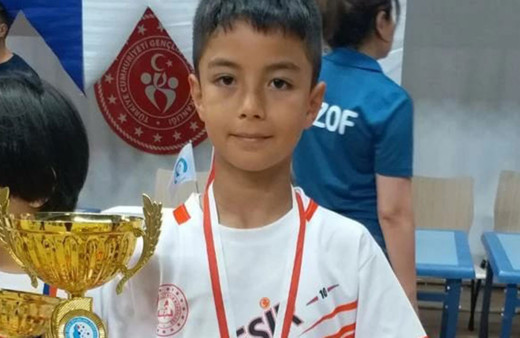 Türkiye Akıl ve Zeka Oyunları 'küre' birincisi Balıkesir Ercan Kıvrak İlkokulu'ndan çıktı!