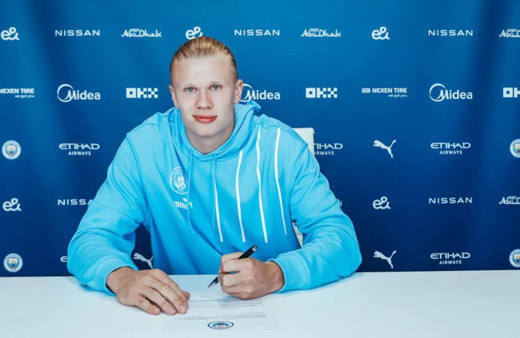 O artık Manchester City'li! Erling Haaland resmen imzayı attı